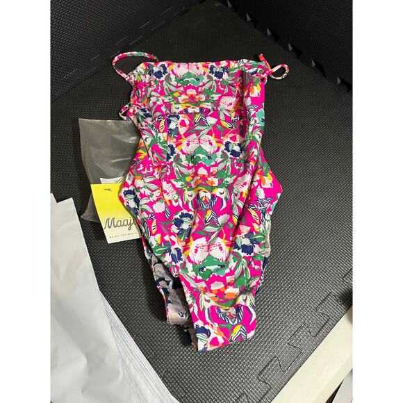 NWT Maaji Brittany Reversible One-Piece Swimsuit Floral‎ Summer Womens Medium - Picture 5 of 8